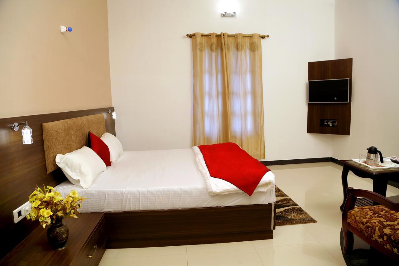 Premier Inn Yercaud Ngoại thất bức ảnh